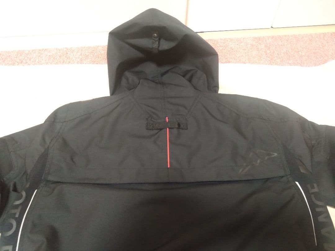 ビ*ン様 美品 クシタニ アロフトフードジャケット K-2846 KUSHITA