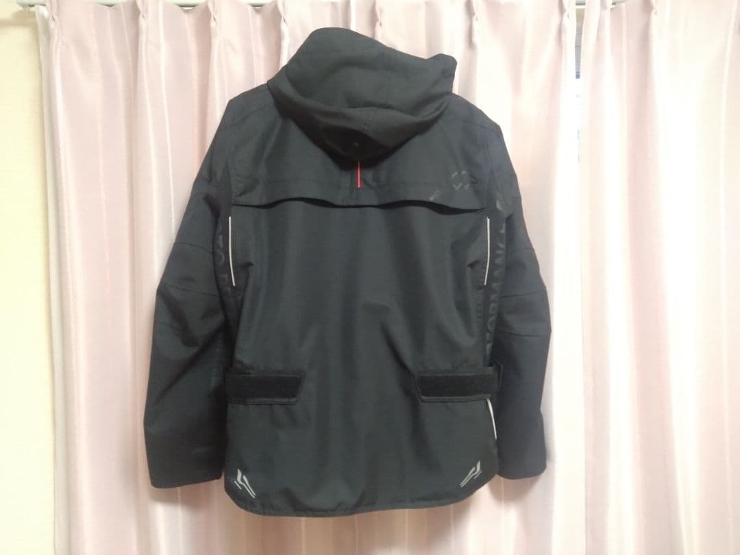 ビ*ン様 美品 クシタニ アロフトフードジャケット K-2846 KUSHITA