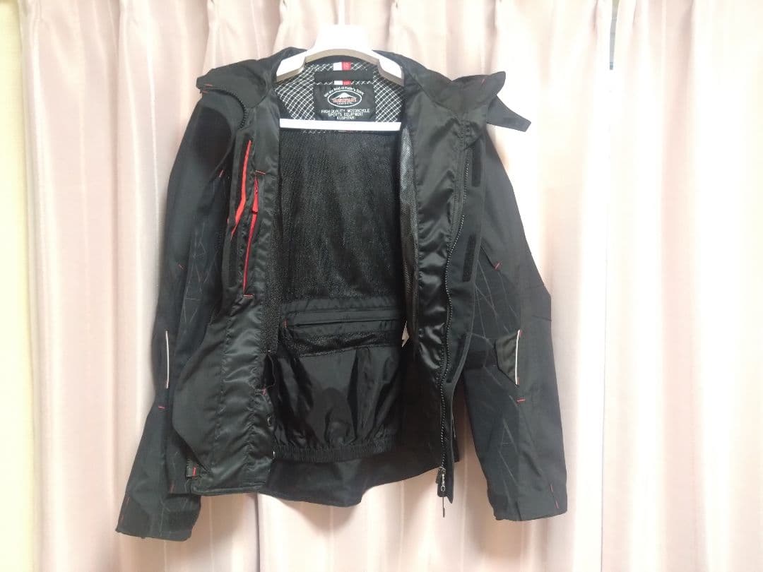 ビ*ン様 美品 クシタニ アロフトフードジャケット K-2846 KUSHITA