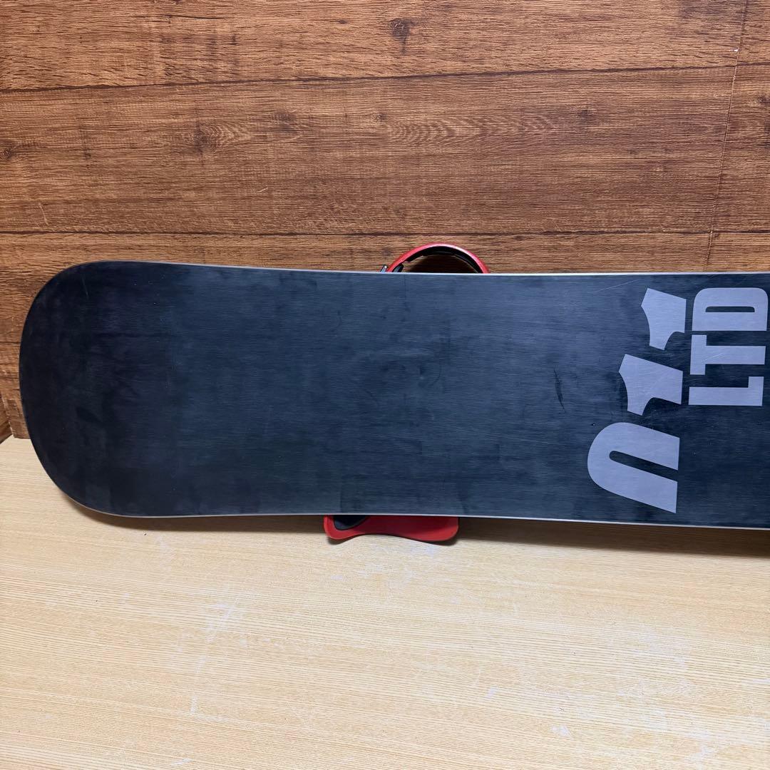 美品　011artistic FLUX メンズスノーボード　3点148cm