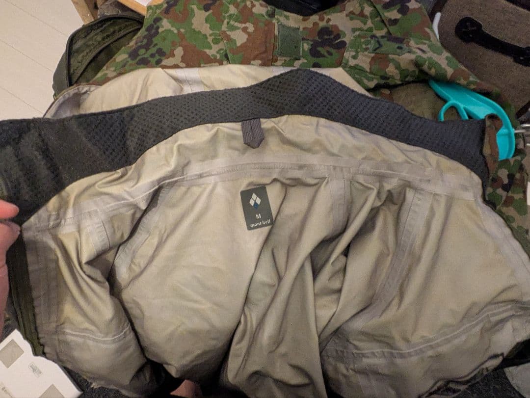 泰*】様 mont-bell　陸自迷彩 レインスーツ(上下セット)　Мサイズ