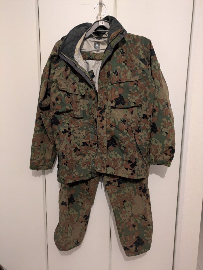 泰*】様 mont-bell　陸自迷彩 レインスーツ(上下セット)　Мサイズ