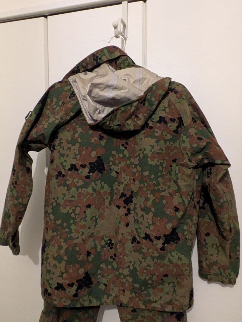 泰*】様 mont-bell　陸自迷彩 レインスーツ(上下セット)　Мサイズ