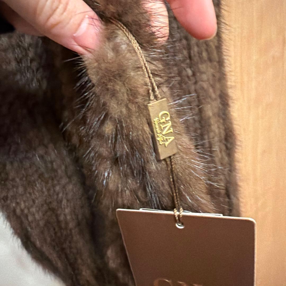 新品未使用タグ付き　GNA ミンク　マフラー　スヌード