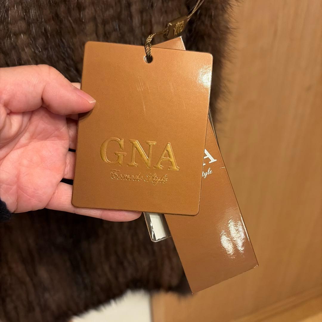 新品未使用タグ付き　GNA ミンク　マフラー　スヌード