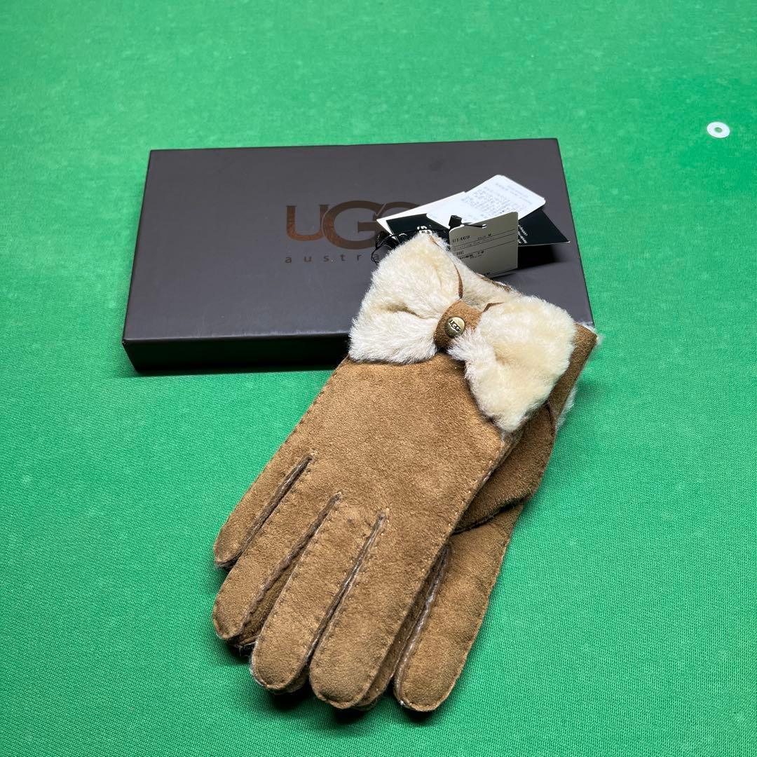 UGG リボン付きスエード手袋