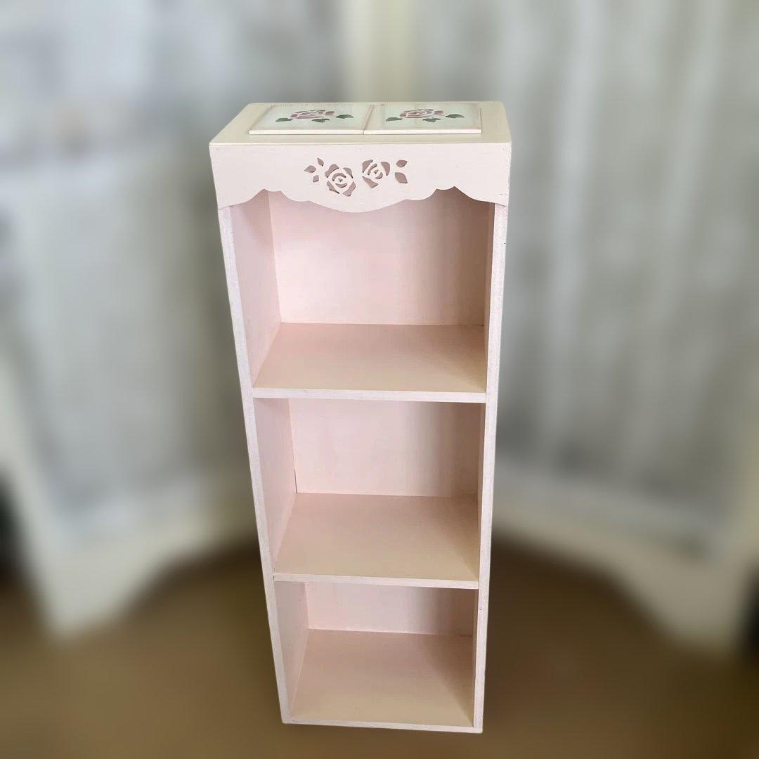 マニーローズタイルのピンクの木製 3段薄型ボックスシェルフW27.5 H80cm