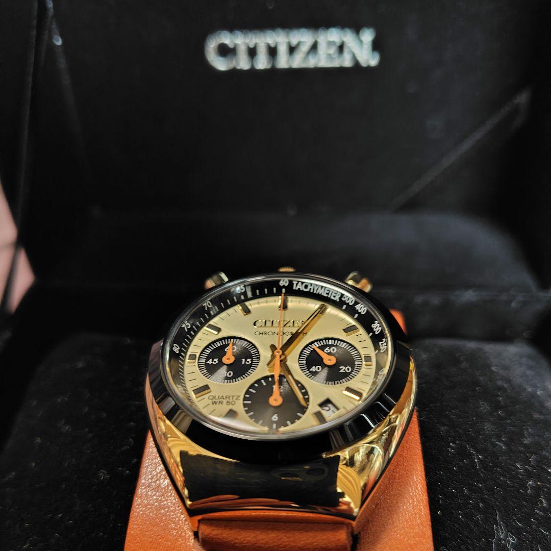 レッドモンキー腕時計　\"ハリウッドモデル\"　レア商品、美品