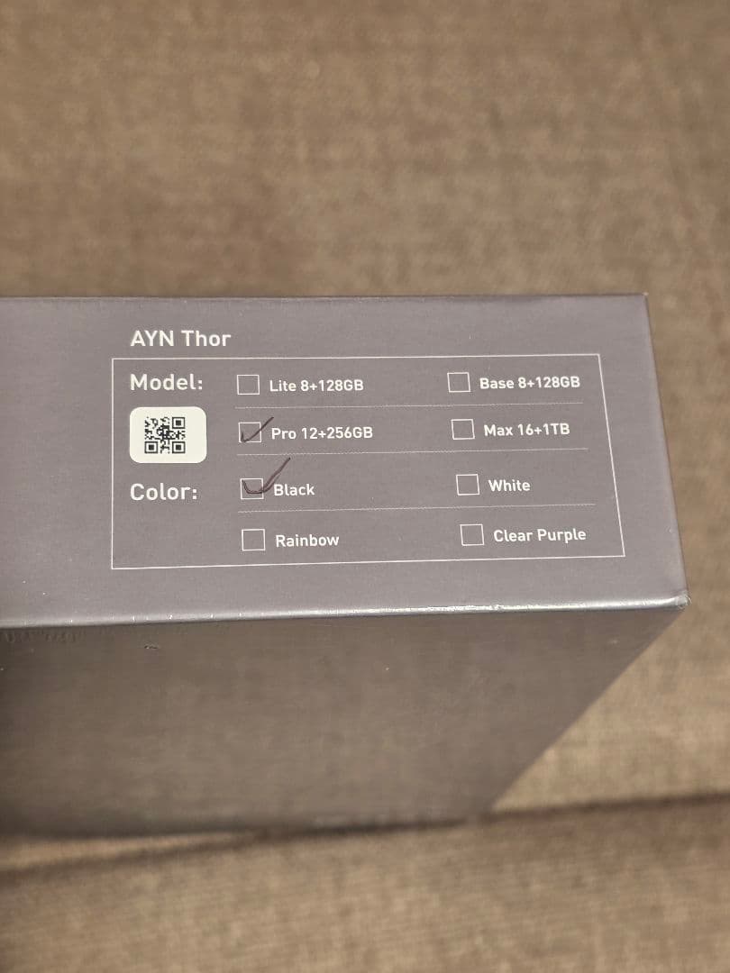 AYN Thor Pro 12GB+256GB Blackカラー