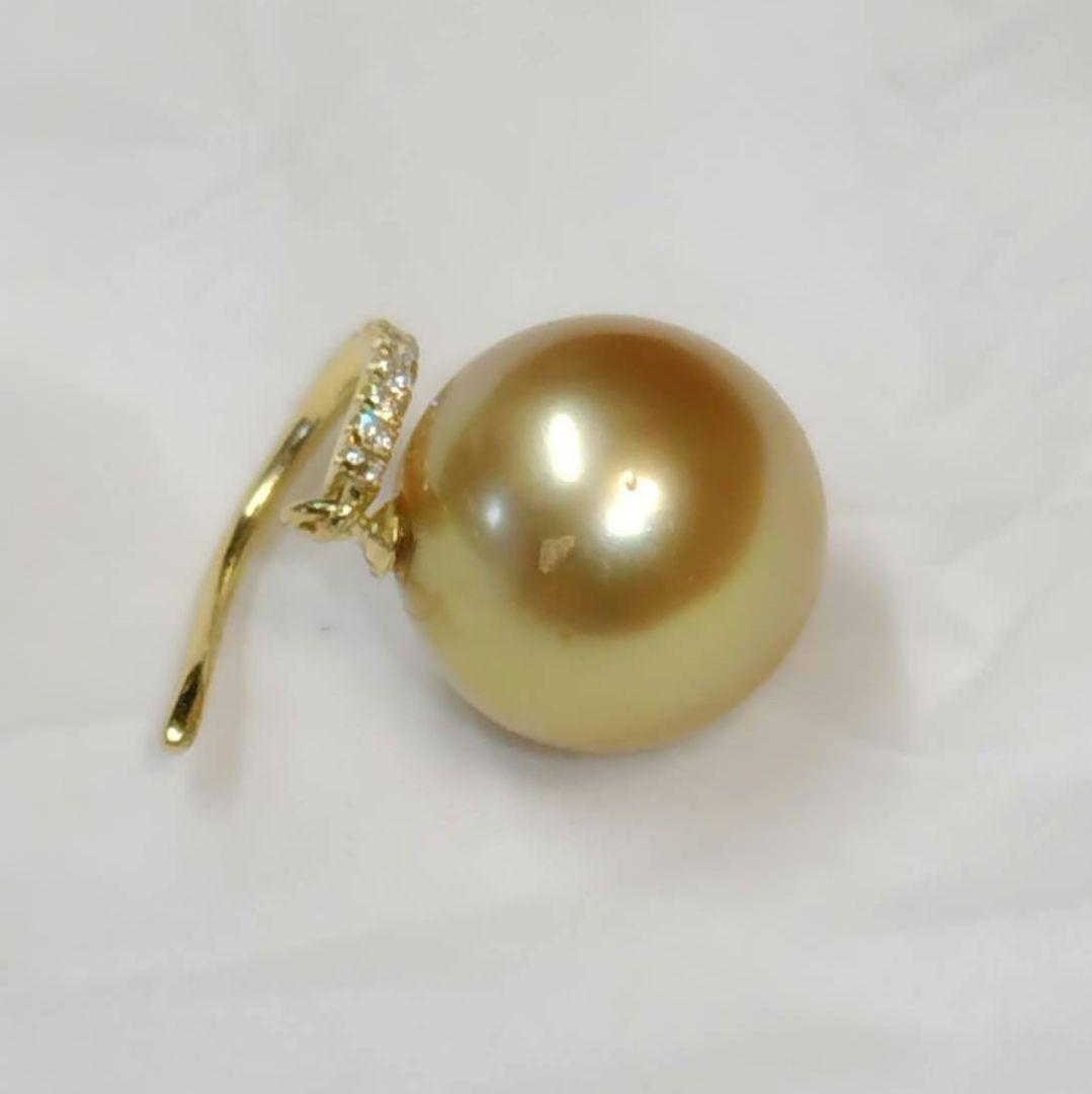 お文具さんK18南洋真珠ダイヤ入りピアス