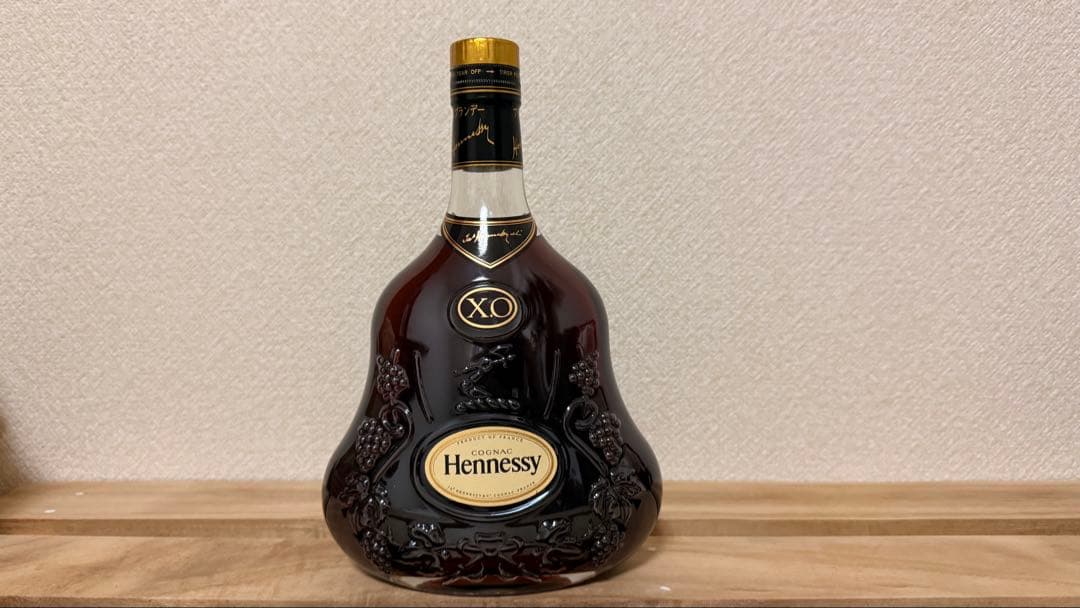 Hennessy XO Cognac 箱入り　金キャップクリアボトル