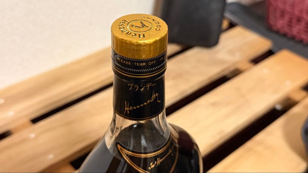 Hennessy XO Cognac 箱入り　金キャップクリアボトル