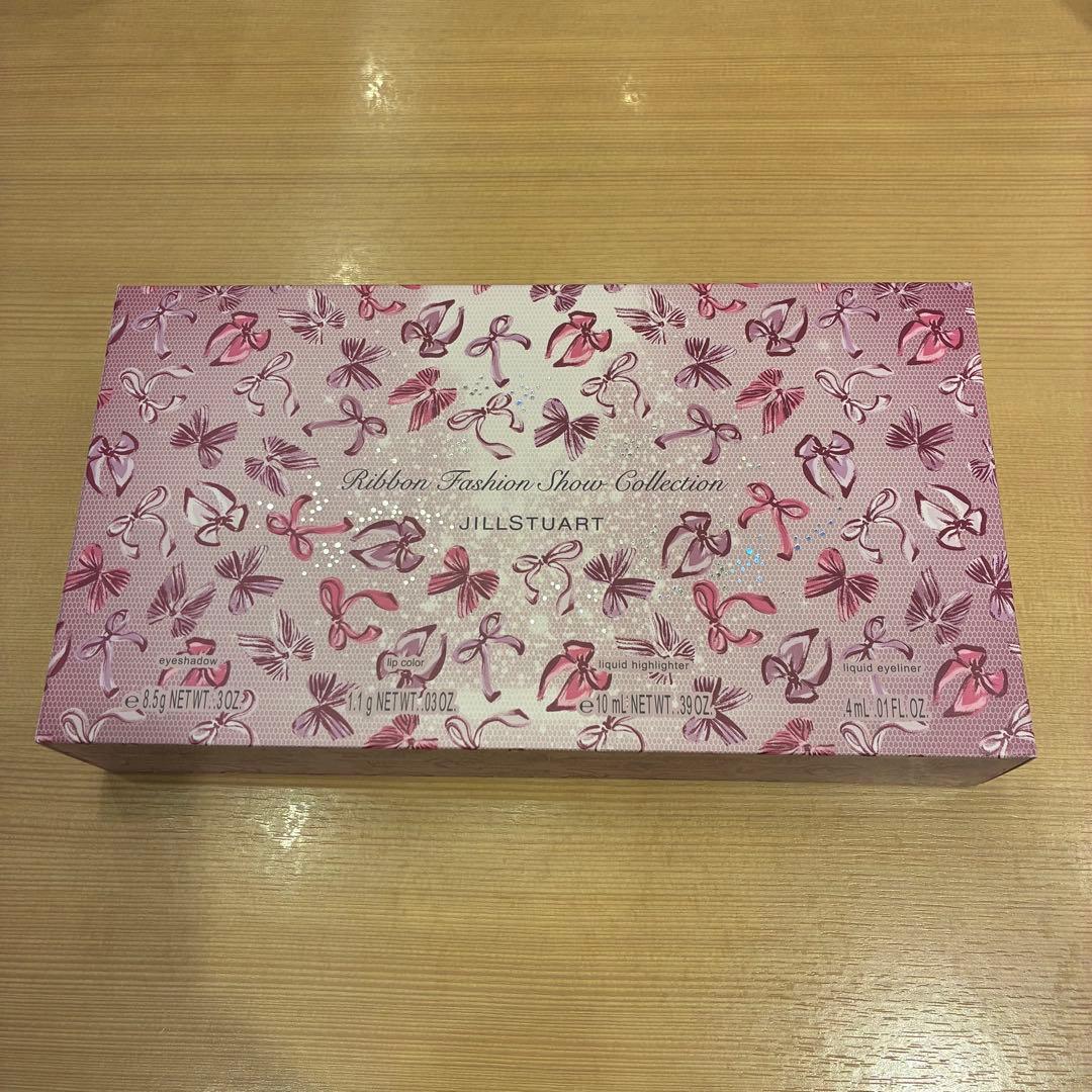 JILLSTUART ホリデーコレクション リボンファッションショー