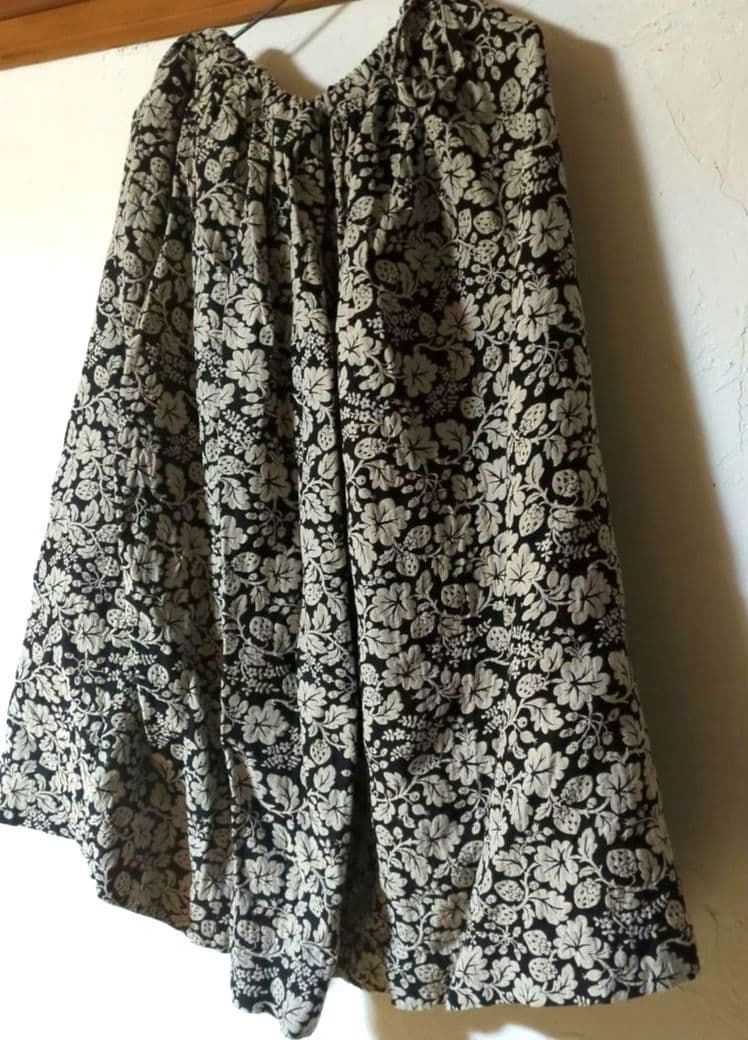 R& D.M.Co- コットンリネンジャガード ワイルドベリーギャザースカート