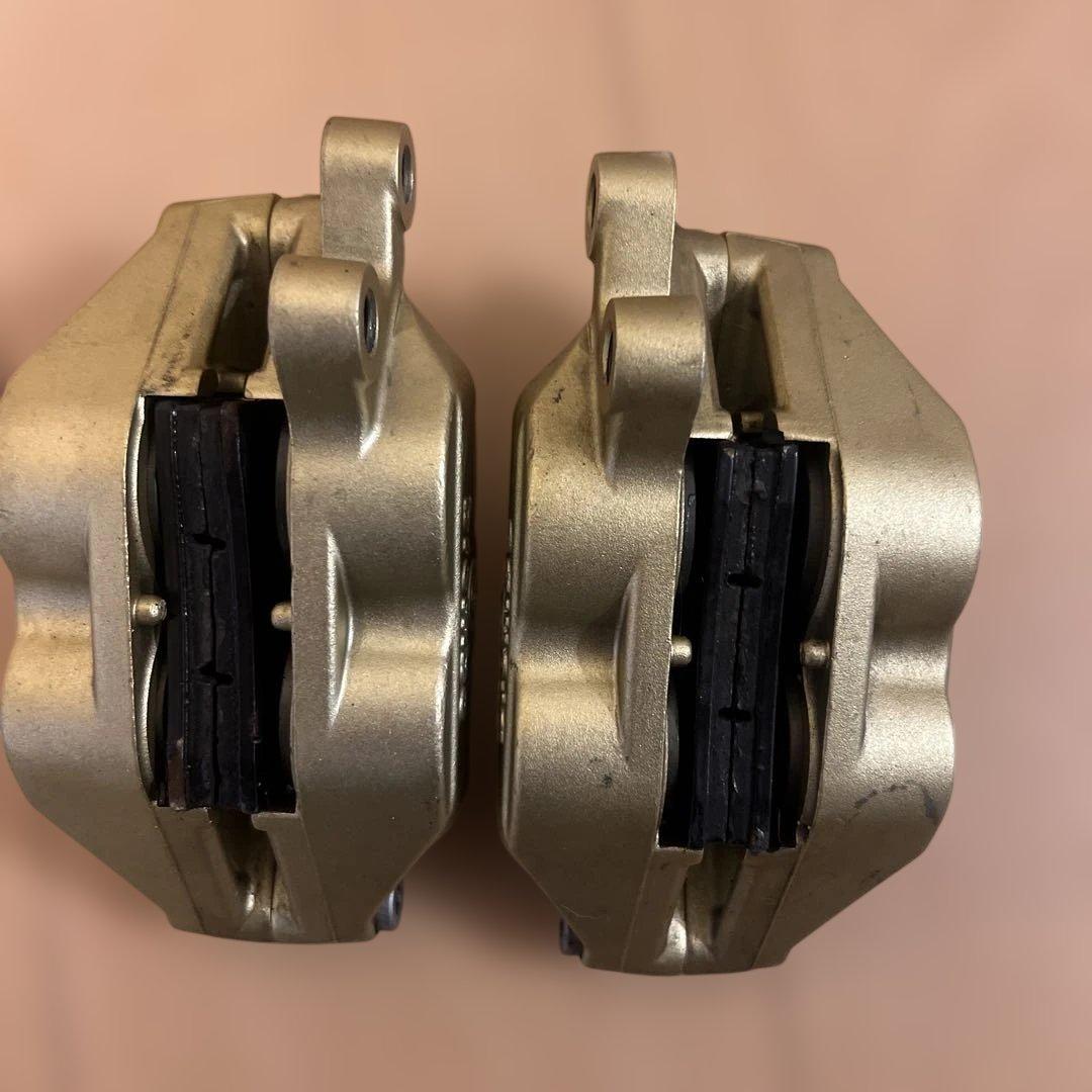 ゼファー750 brembo ブレンボ　ブレーキキャリパー ゴールド