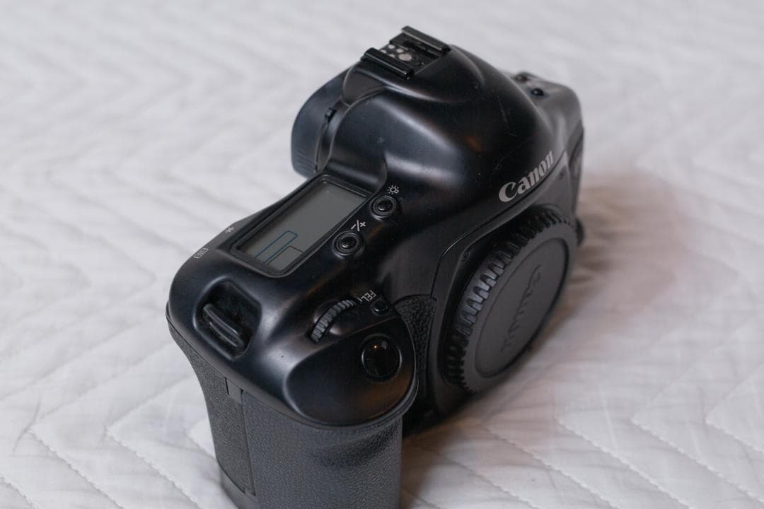 Canon EOS-1V（フィルムカメラボディ）