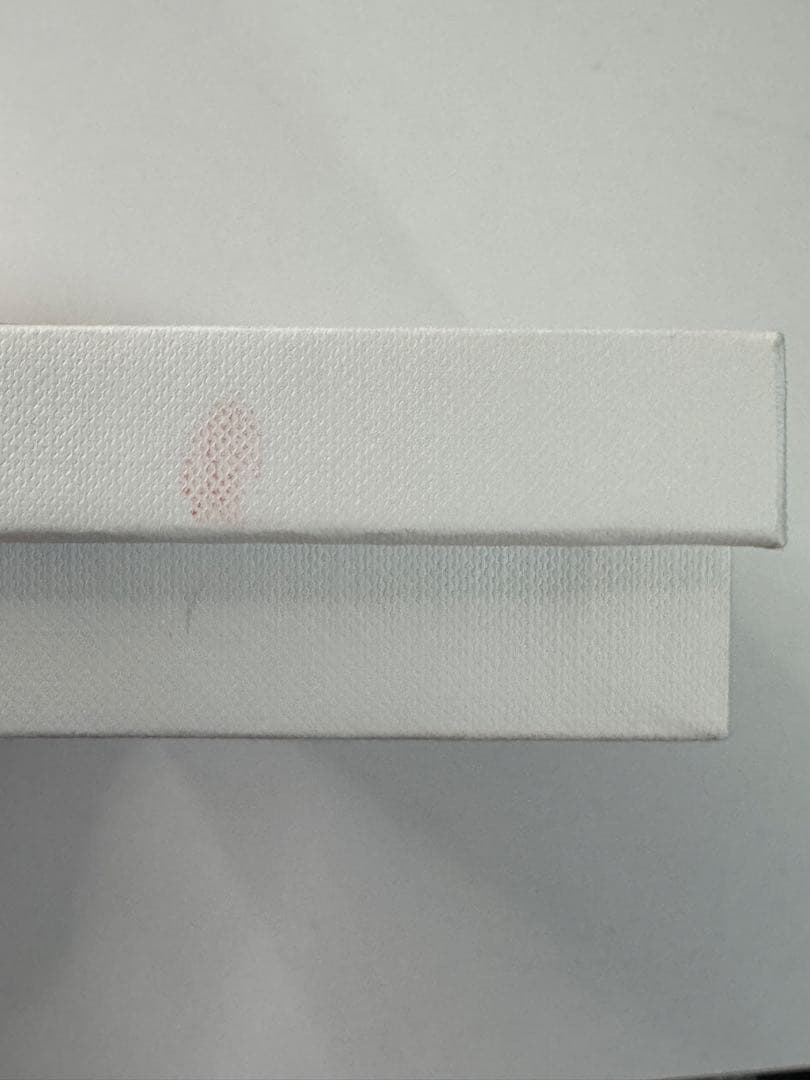 ち*い様 【美品】 CELINE ブラックレザー 二つ折り財布 【レア】