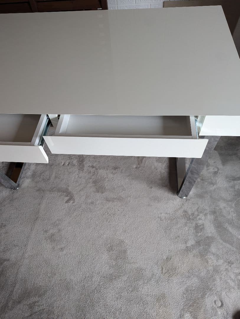 モダン ホワイトデスク