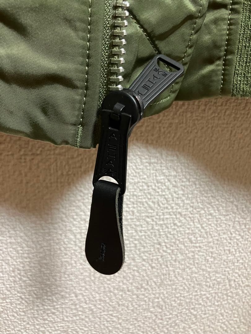 AVIREX MA-1 フライトジャケット メンズS相当 レディースL オリーブ