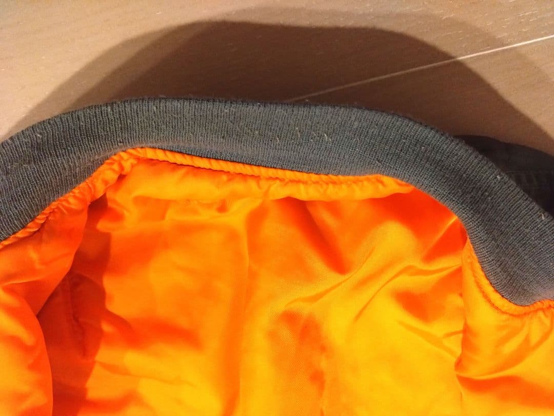 ALPHA INDUSTRIES MA-1 フライトジャケット　ワッペン後付け