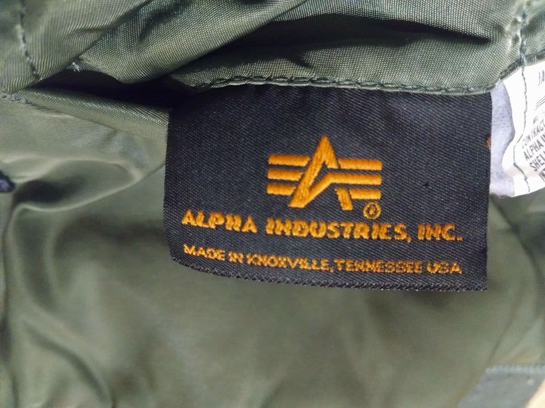 ALPHA INDUSTRIES MA-1 フライトジャケット　ワッペン後付け