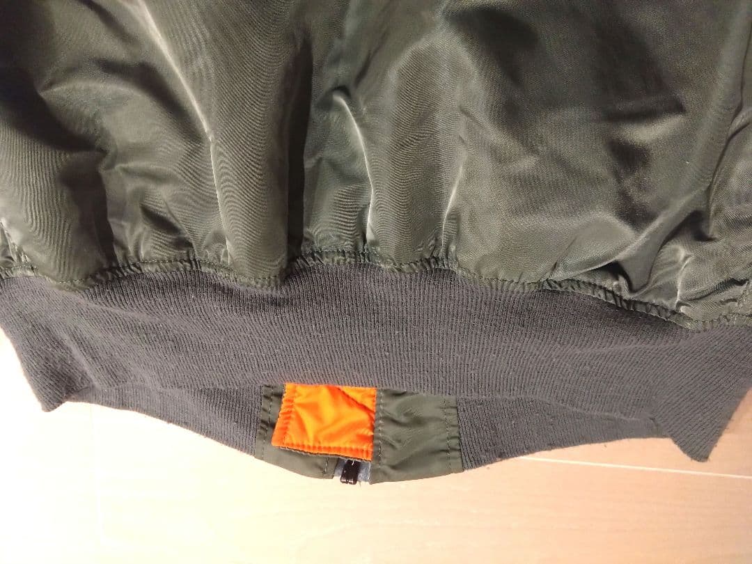 ALPHA INDUSTRIES MA-1 フライトジャケット　ワッペン後付け