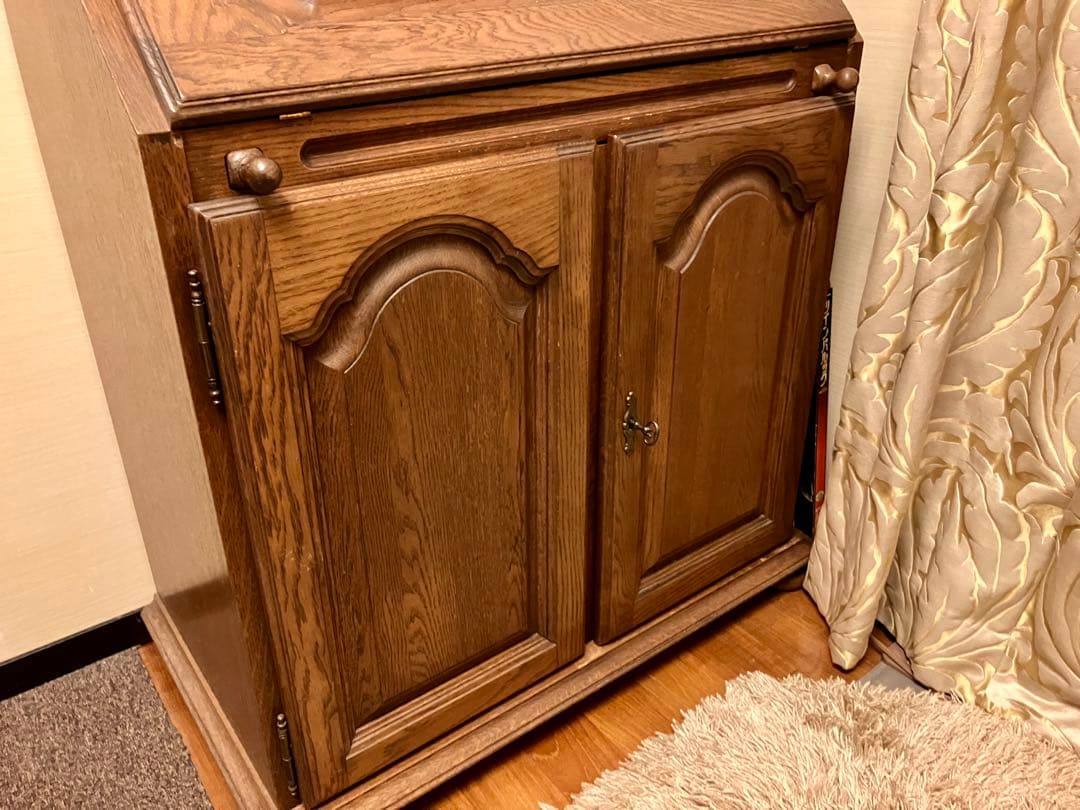 ★★たま★★　アンティーク　ベルギー製　ライティングデスク　　木製　鍵付き