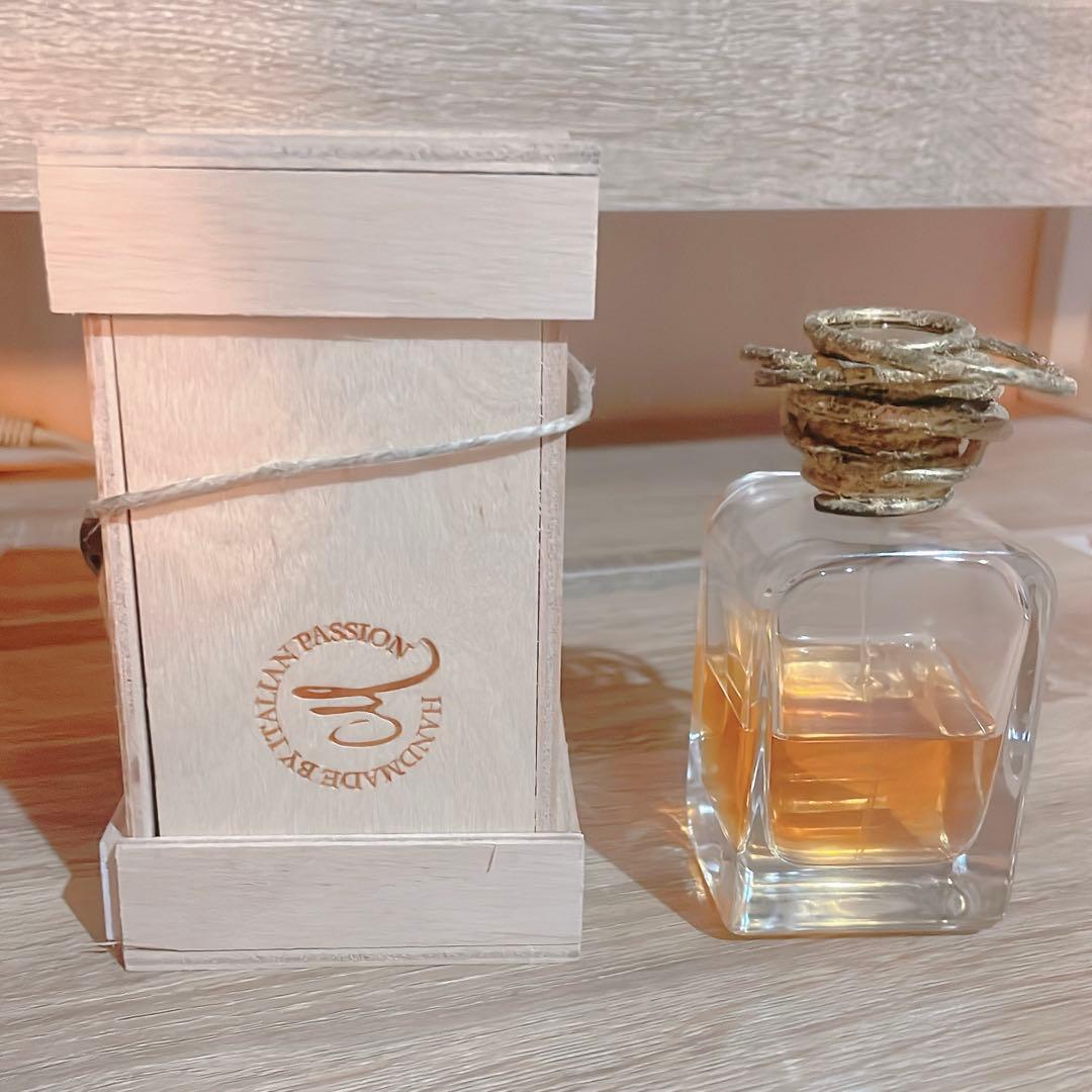 リトゥアーレ　メンデットローザ　100ml 香水 木製ボックス付