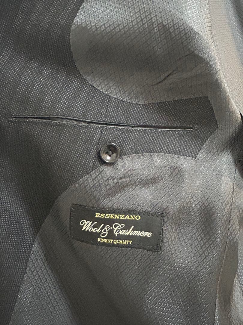 HILTON スーツ　洋服の青山　ウール&カシミヤ 黒系　180 AB7