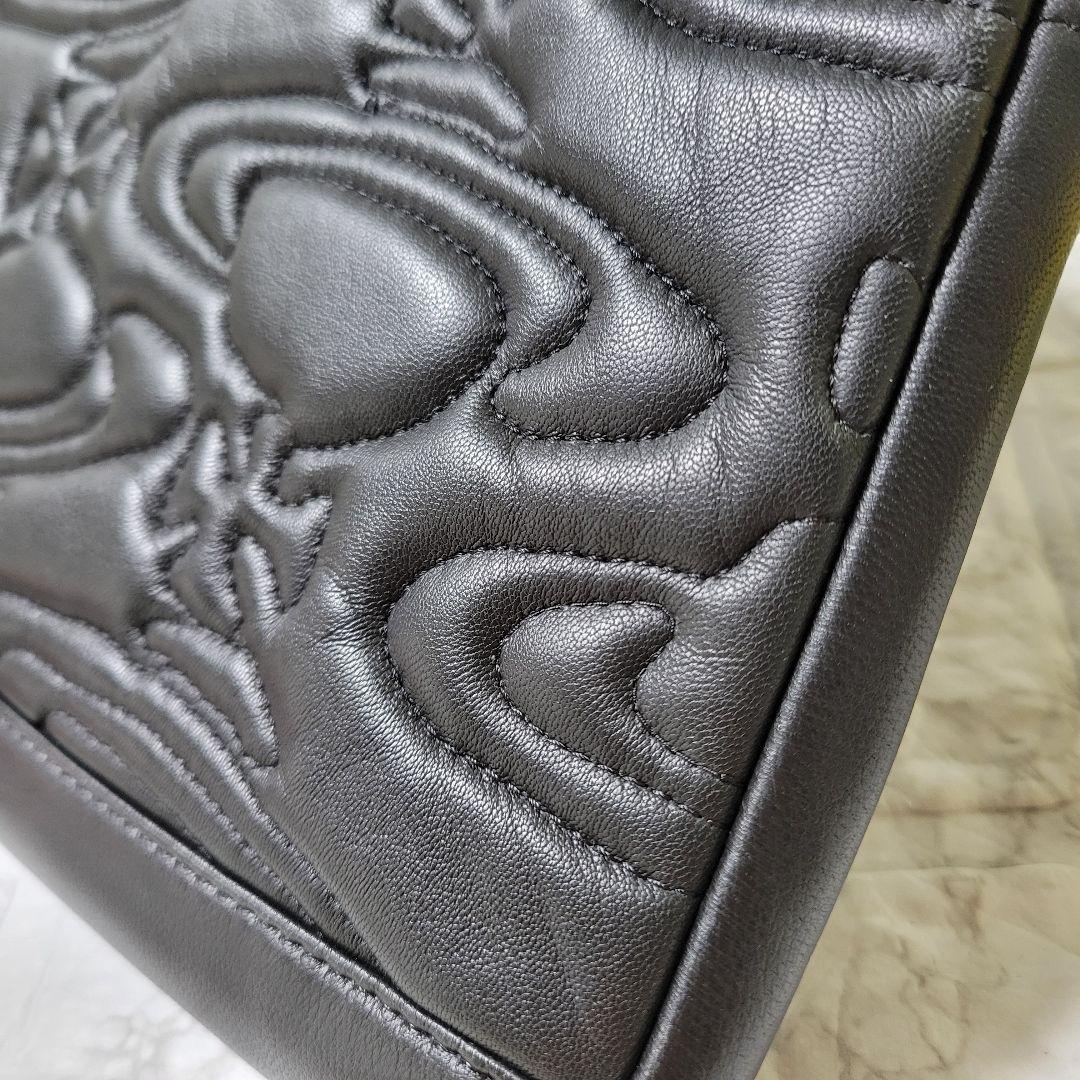 Vivienne Westwood オーブ 型押し レザークラッチ 黒