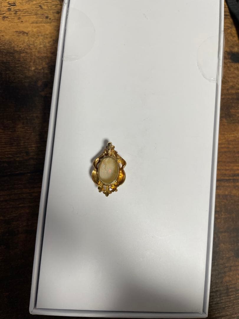 オパールK18ネックレストップ