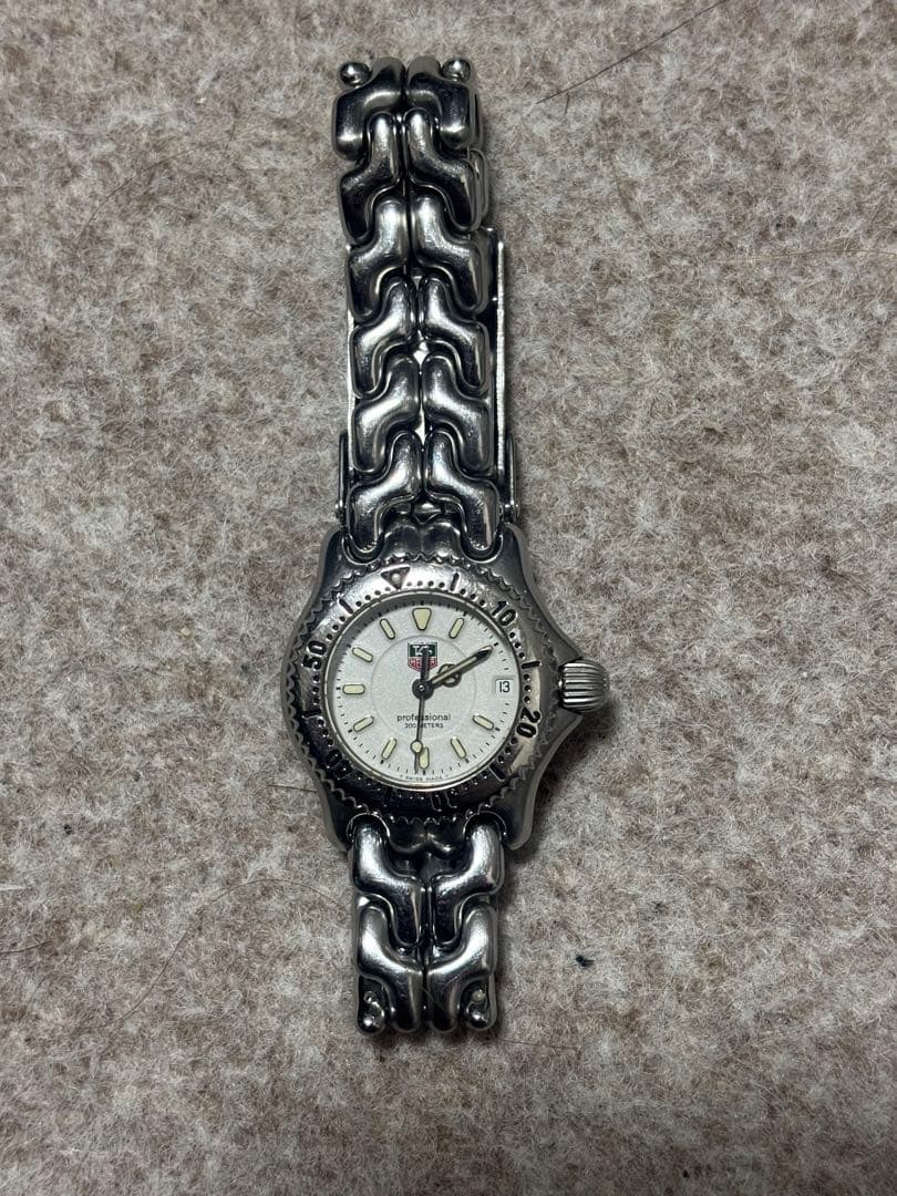 タグホイヤー　クォーツ　腕時計　電池切れ