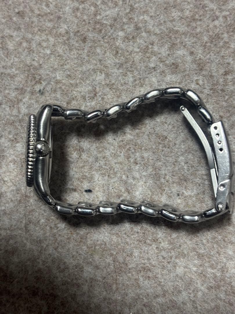 タグホイヤー　クォーツ　腕時計　電池切れ