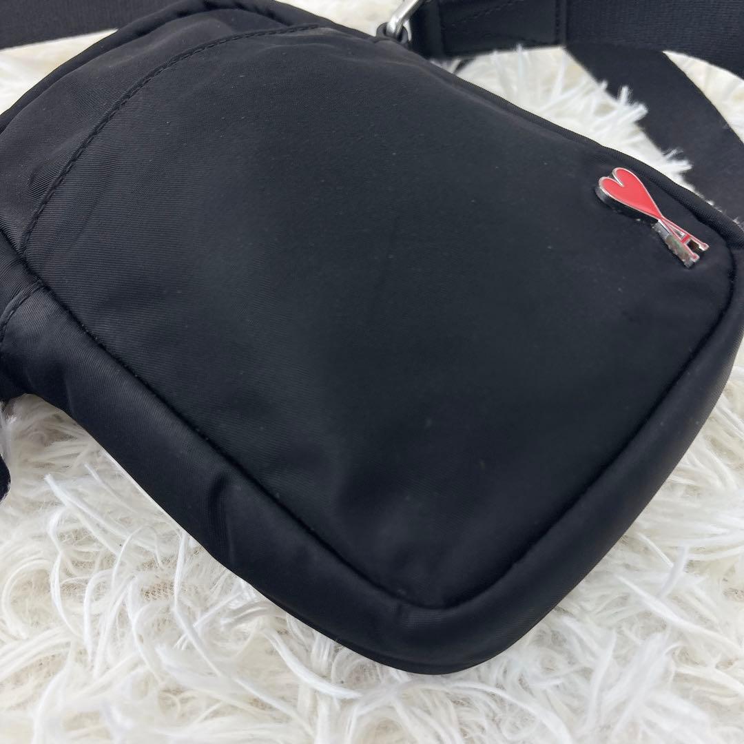AMI PARIS アミパリ ナイロンミニショルダー 黒 ハートAロゴ