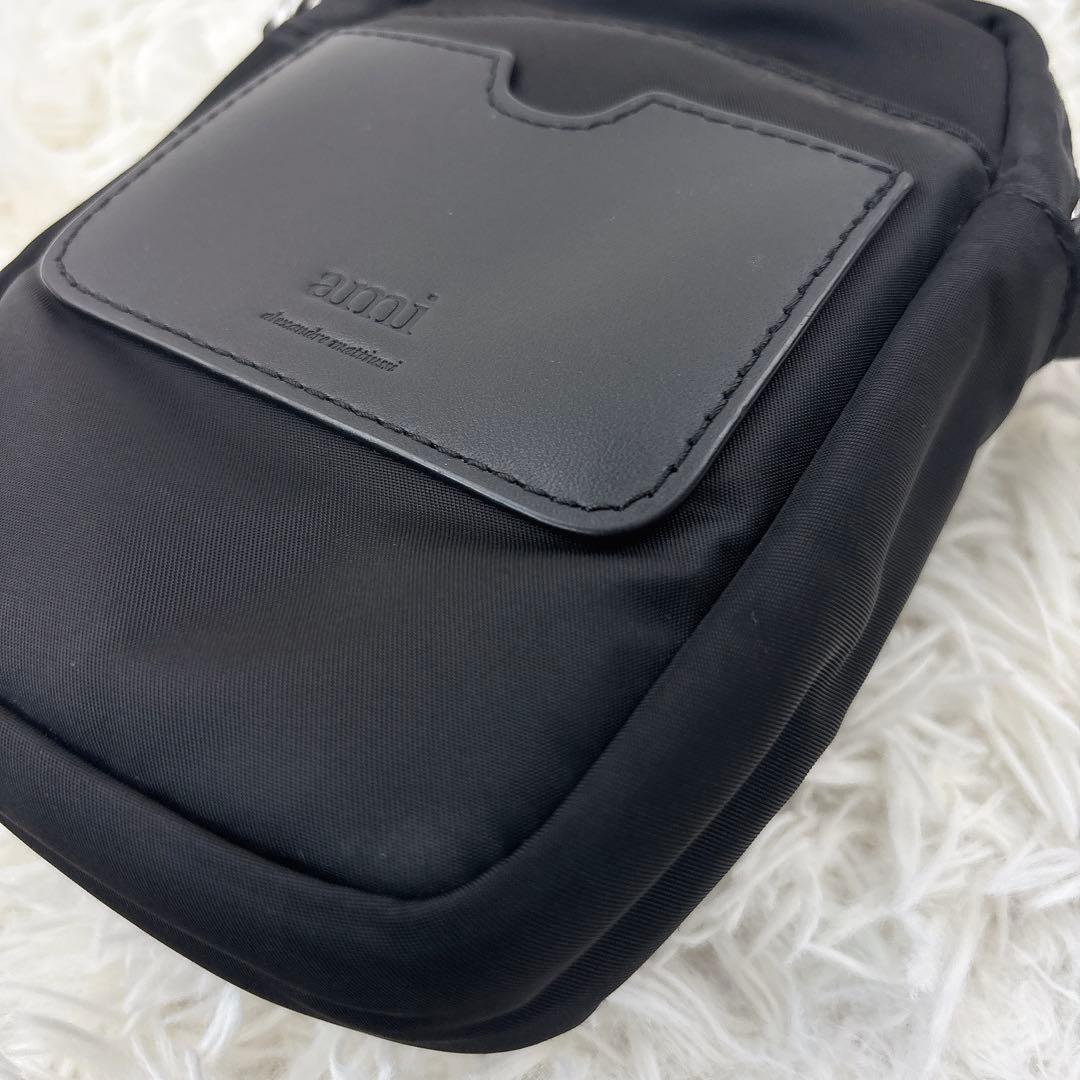 AMI PARIS アミパリ ナイロンミニショルダー 黒 ハートAロゴ