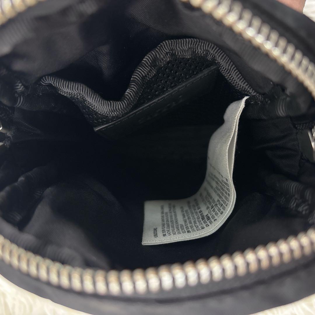 AMI PARIS アミパリ ナイロンミニショルダー 黒 ハートAロゴ