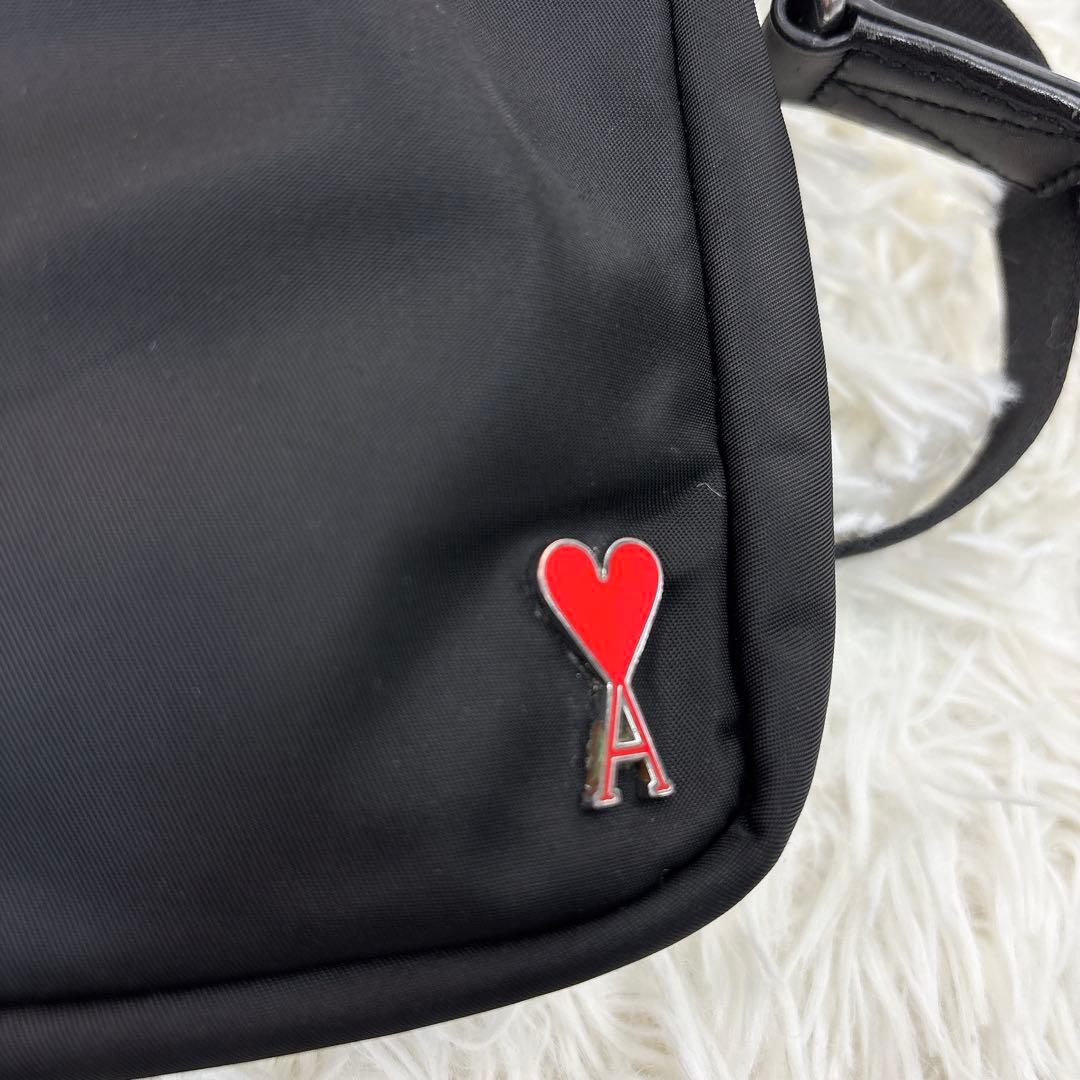 AMI PARIS アミパリ ナイロンミニショルダー 黒 ハートAロゴ