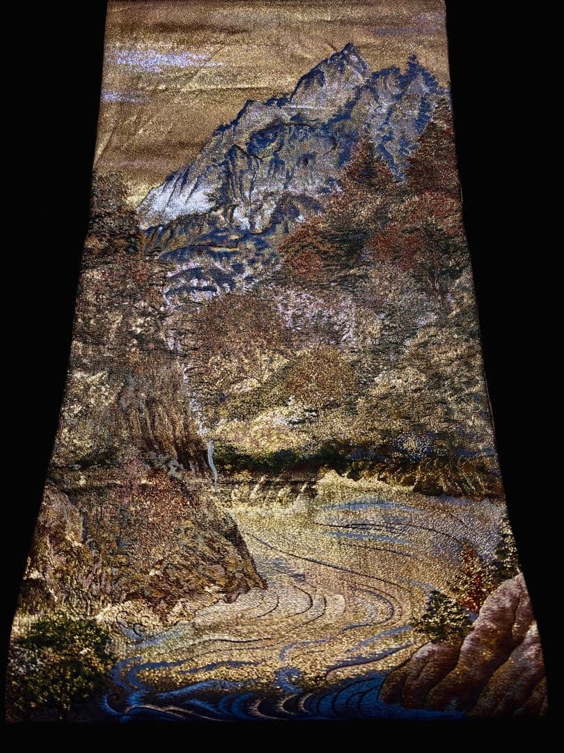 【美品】袋帯 細密織 本金箔 壮大な連山 全通柄