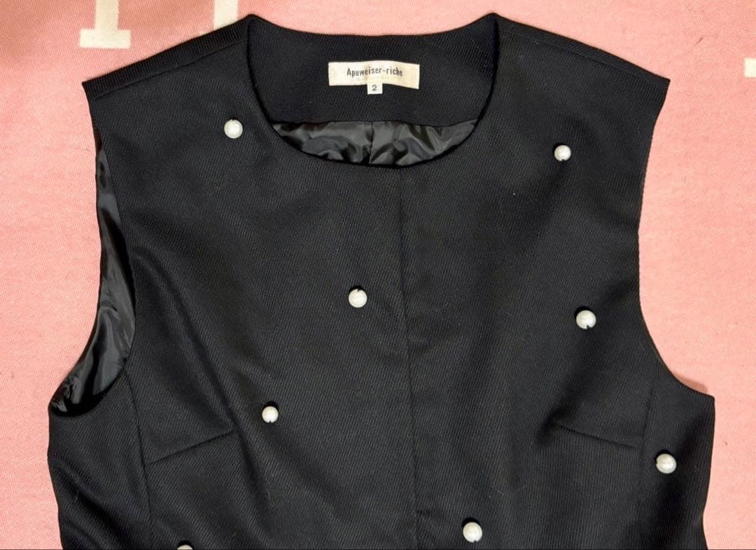 Apuweiser-riche パールペプラムジレ