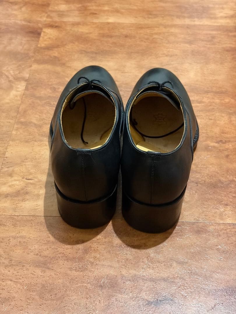 ろ*ん様 [新品未使用]vajra hugo 40 ブラック　カーフ　プレーント