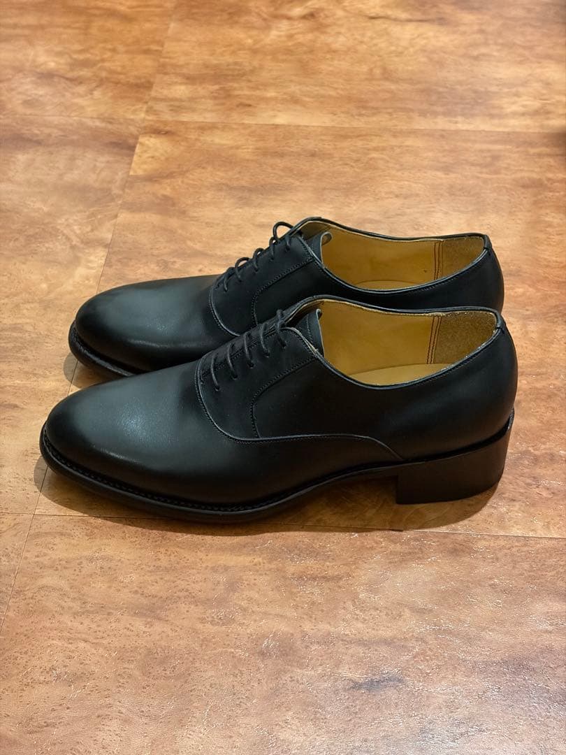 ろ*ん様 [新品未使用]vajra hugo 40 ブラック　カーフ　プレーント