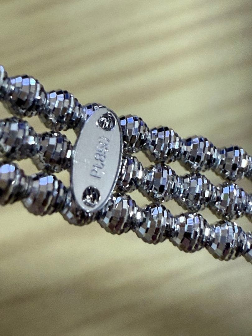 Pt 形状記憶 ダイヤカット バングル