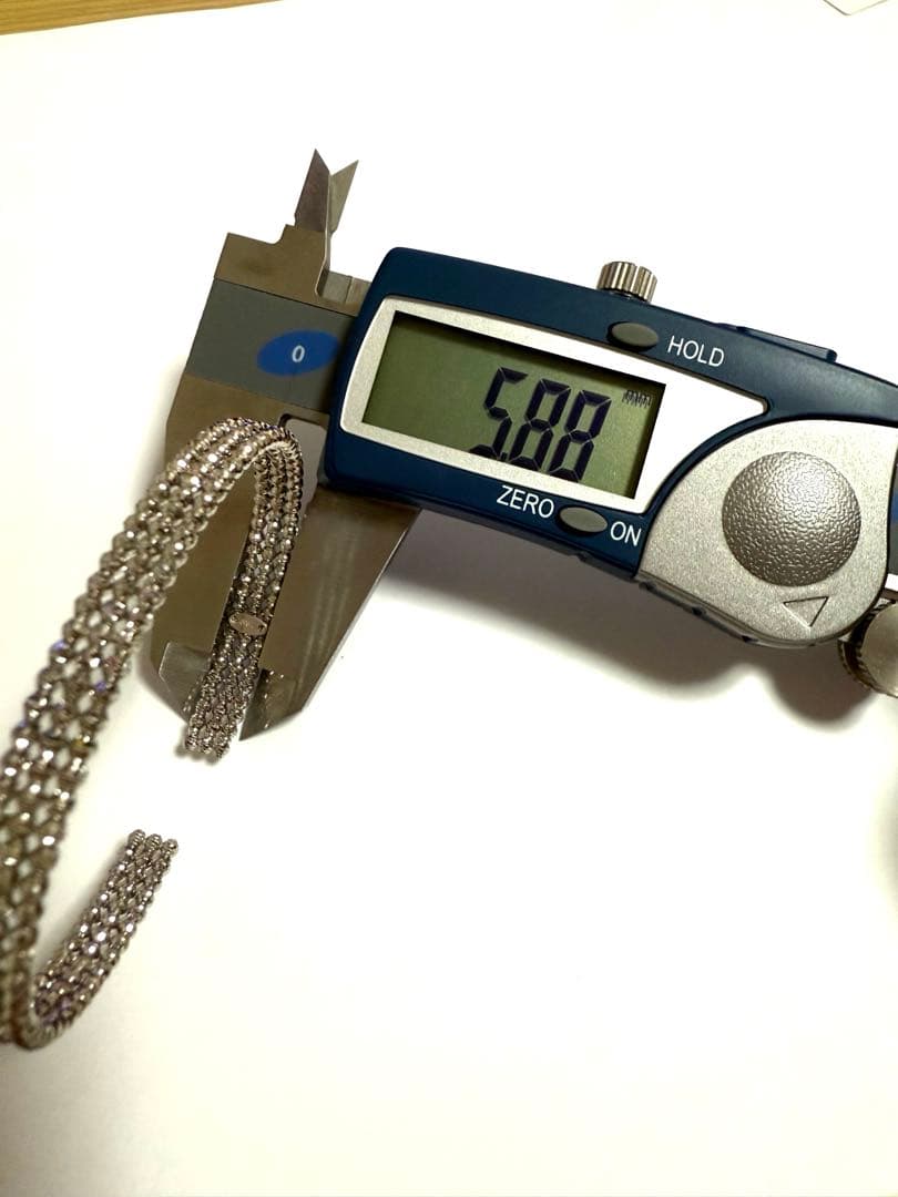 Pt 形状記憶 ダイヤカット バングル