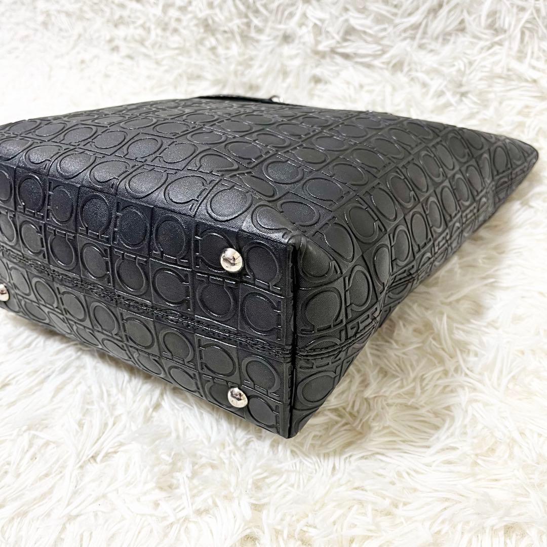 Salvatore Ferragamo ショルダーバッグ トート　ガンチーニ　黒