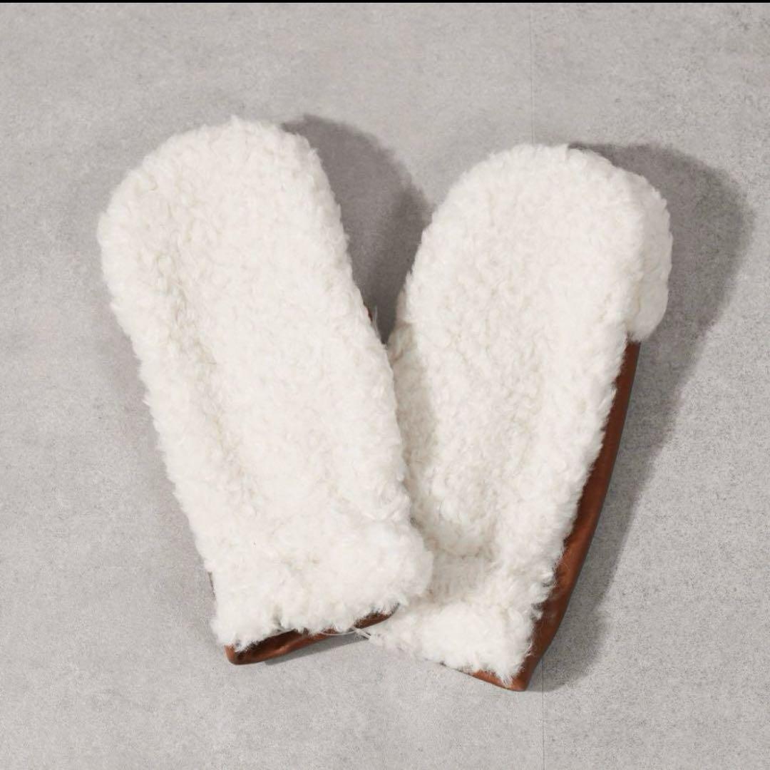 クロエ　ミトン　手袋　グローブ　ブラウン　キャメル　ボア　ムートン　キッズ　アグ