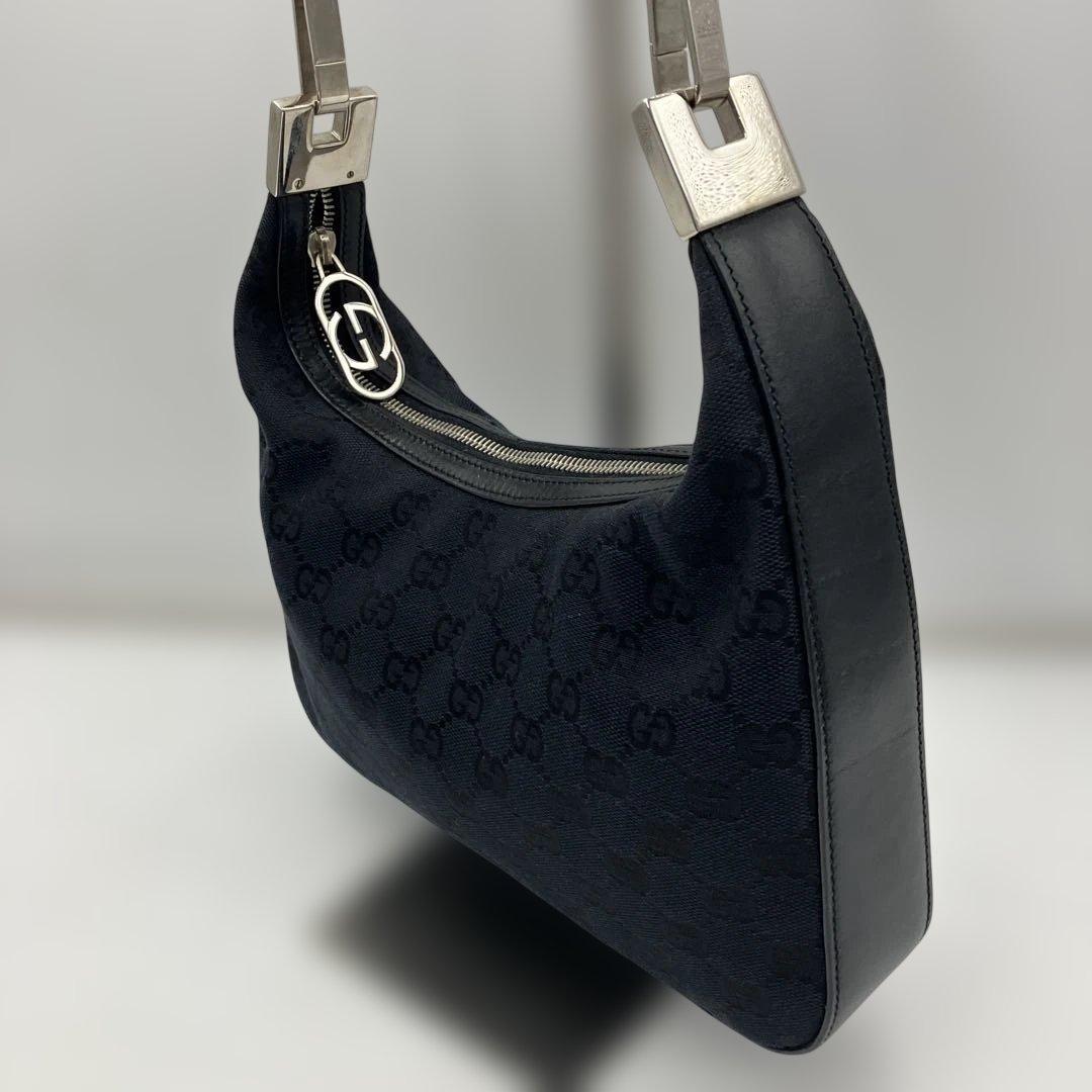 【美品】GUCCIショルダーバッグ GGキャンバス GG柄 ブラックレザー 黒色