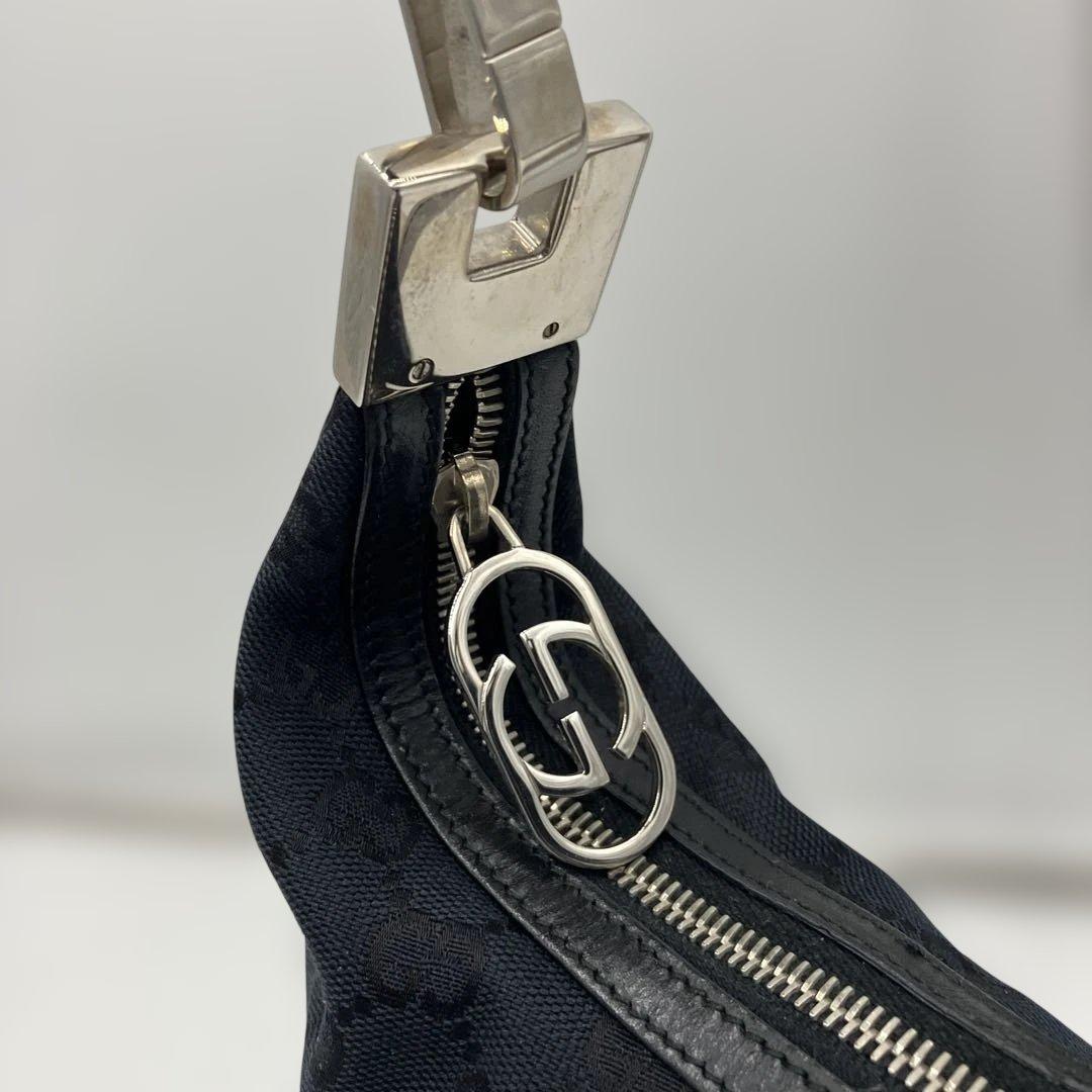 【美品】GUCCIショルダーバッグ GGキャンバス GG柄 ブラックレザー 黒色