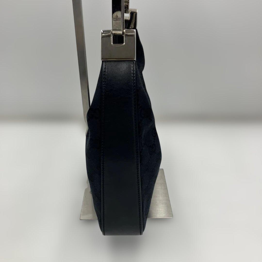 【美品】GUCCIショルダーバッグ GGキャンバス GG柄 ブラックレザー 黒色