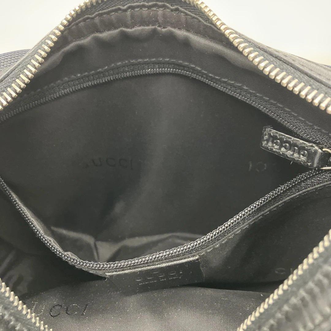 【美品】GUCCIショルダーバッグ GGキャンバス GG柄 ブラックレザー 黒色