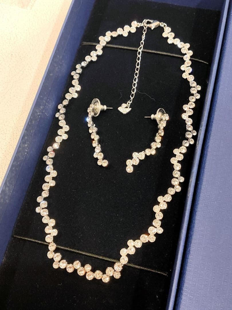 極美品　スワロフスキー Fidelity ネックレス ピアスセット　シルバー